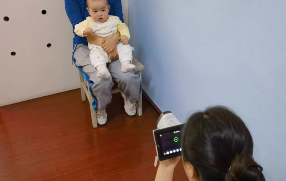 Baby vision screening